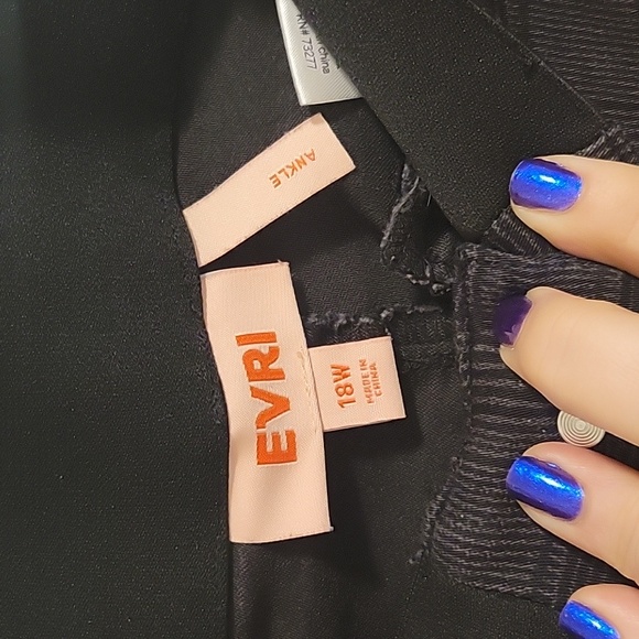 Evri pants (5) - Picture 3 of 4